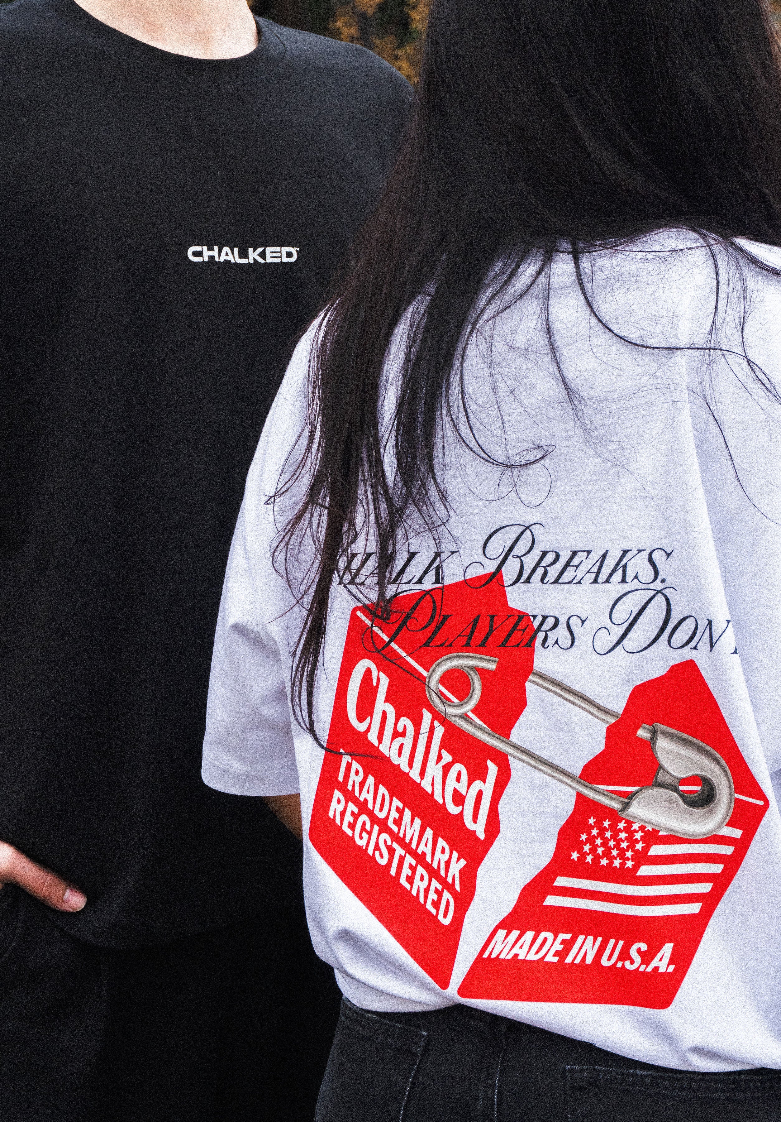 CHALK BREAKS. PLAYERS DON´T TEE WHITE