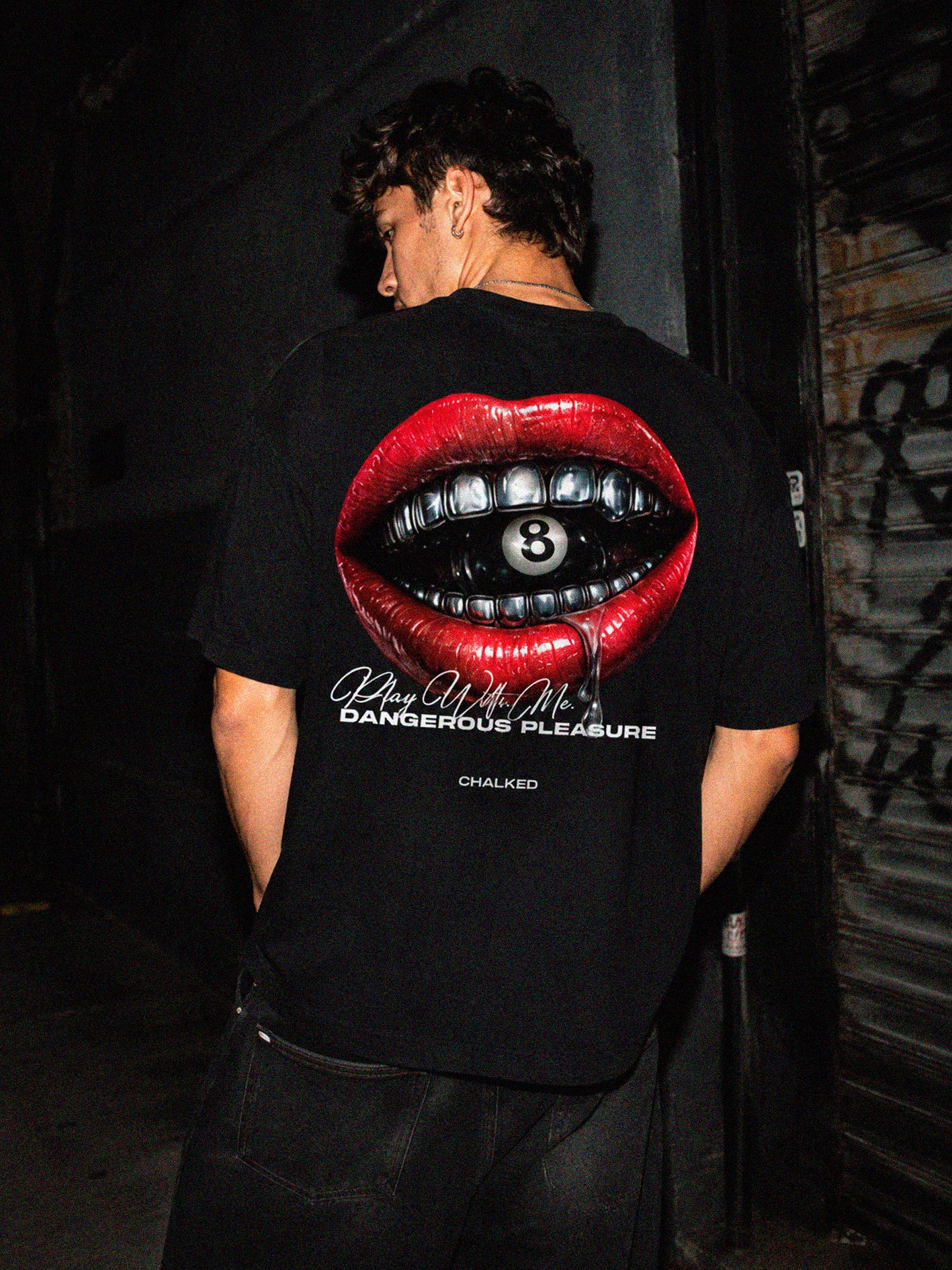 PLAY WITH ME TEE BLACK